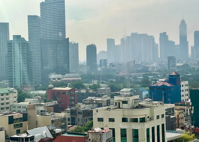 55-sqm Urban In Poblacion Makati Apartment *