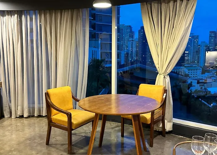 55-sqm Urban In Poblacion Makati Apartment